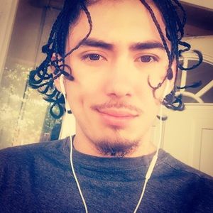 Meet your Posher, Alexis